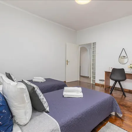 Melanie Apartment